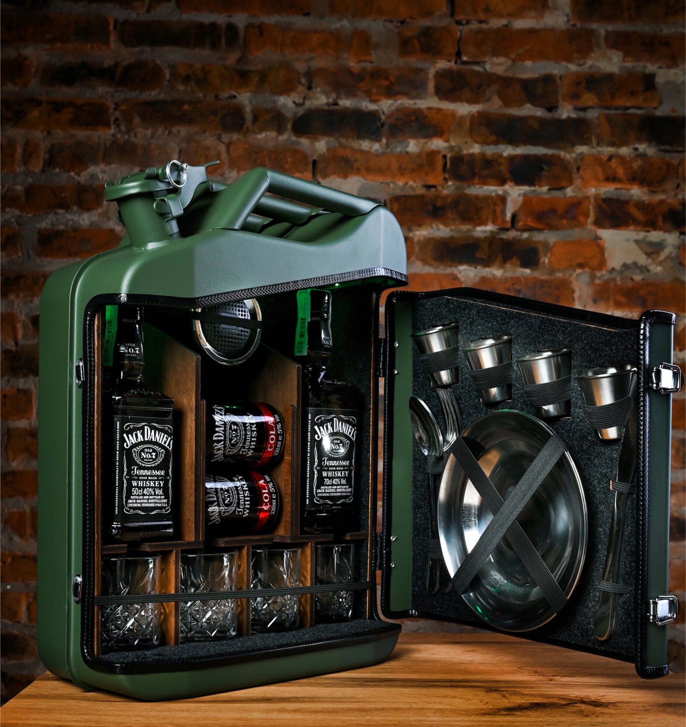 Green matte Jerrycan Mini Bar 20L with a set of dishes for 4 persons –  Custom Fuel Bar