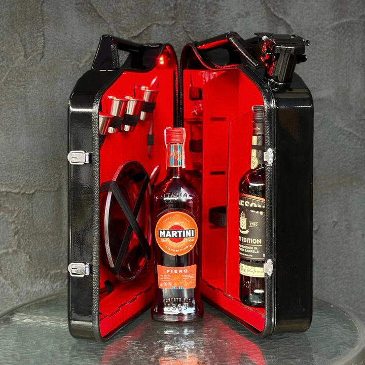 The best present a man can get, a unique jerry can containing a mini bar.